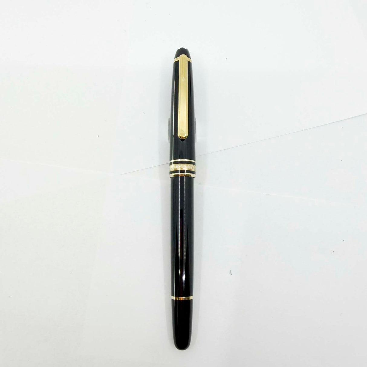 Montblanc Classique #144 Black Resin Fountain Pen - Medium 14kt Gold Nib