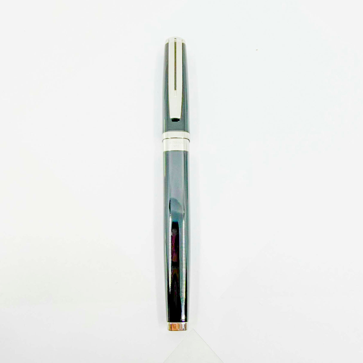 Waterman Oversized Exception Black Fountain Pen - Alternating Sides of Charcoal Stripes -Medium 18kt Gold Nib (Copy)