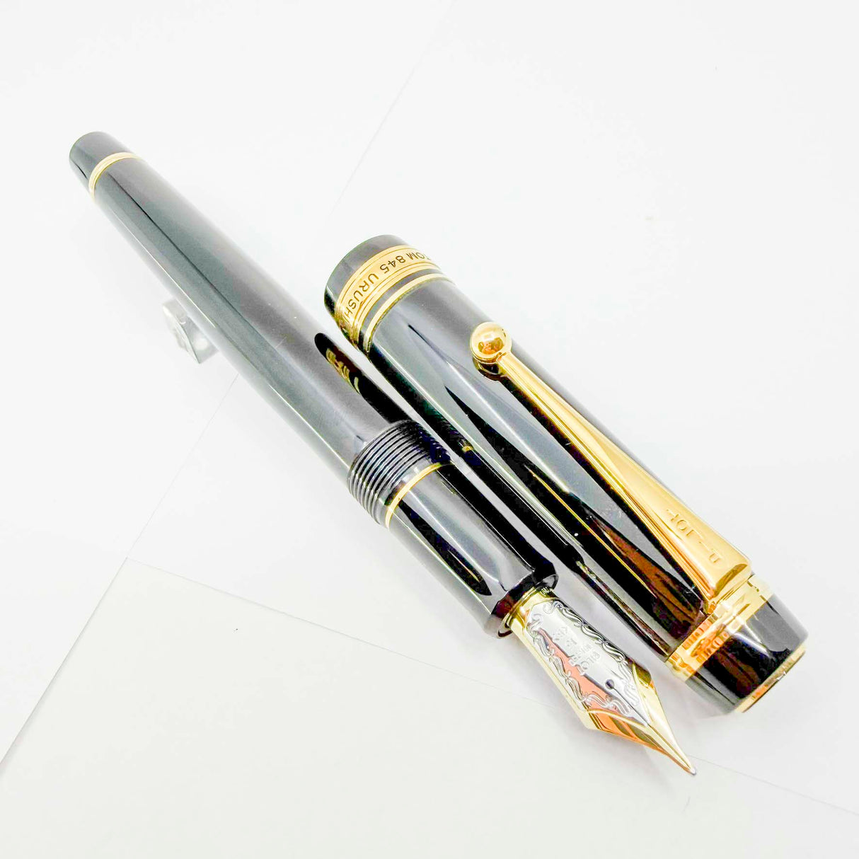 Pilot Custom 845 Black Urushi Fountain Pen (Earlier Style) - Broad 18kt Gold Nib