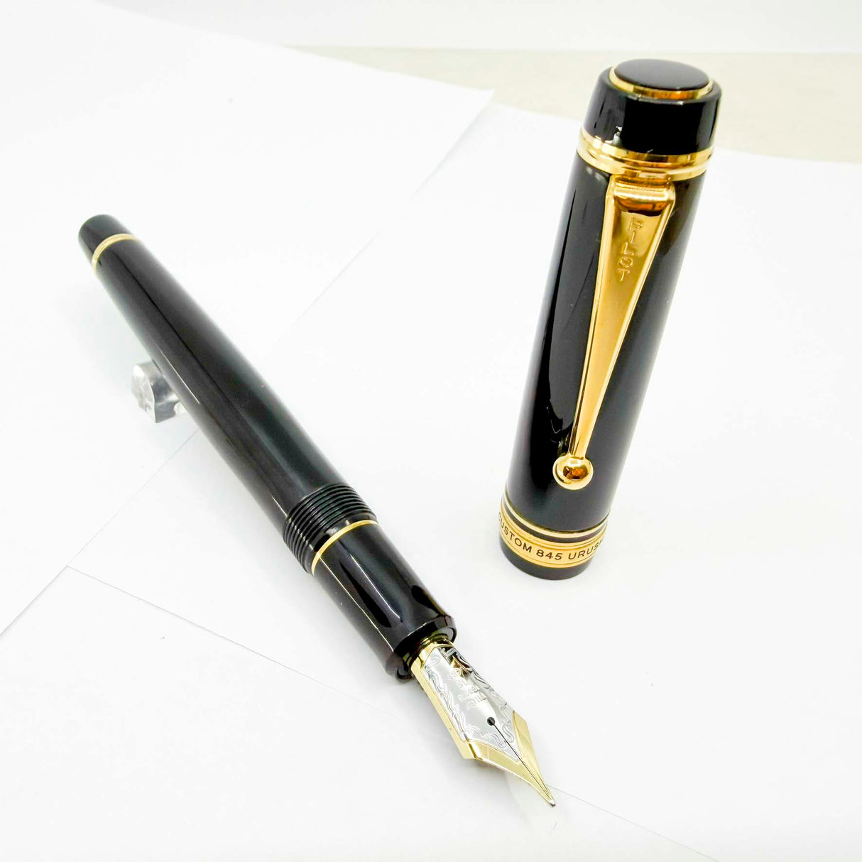 Pilot Custom 845 Black Urushi Fountain Pen (Earlier Style) - Broad 18kt Gold Nib