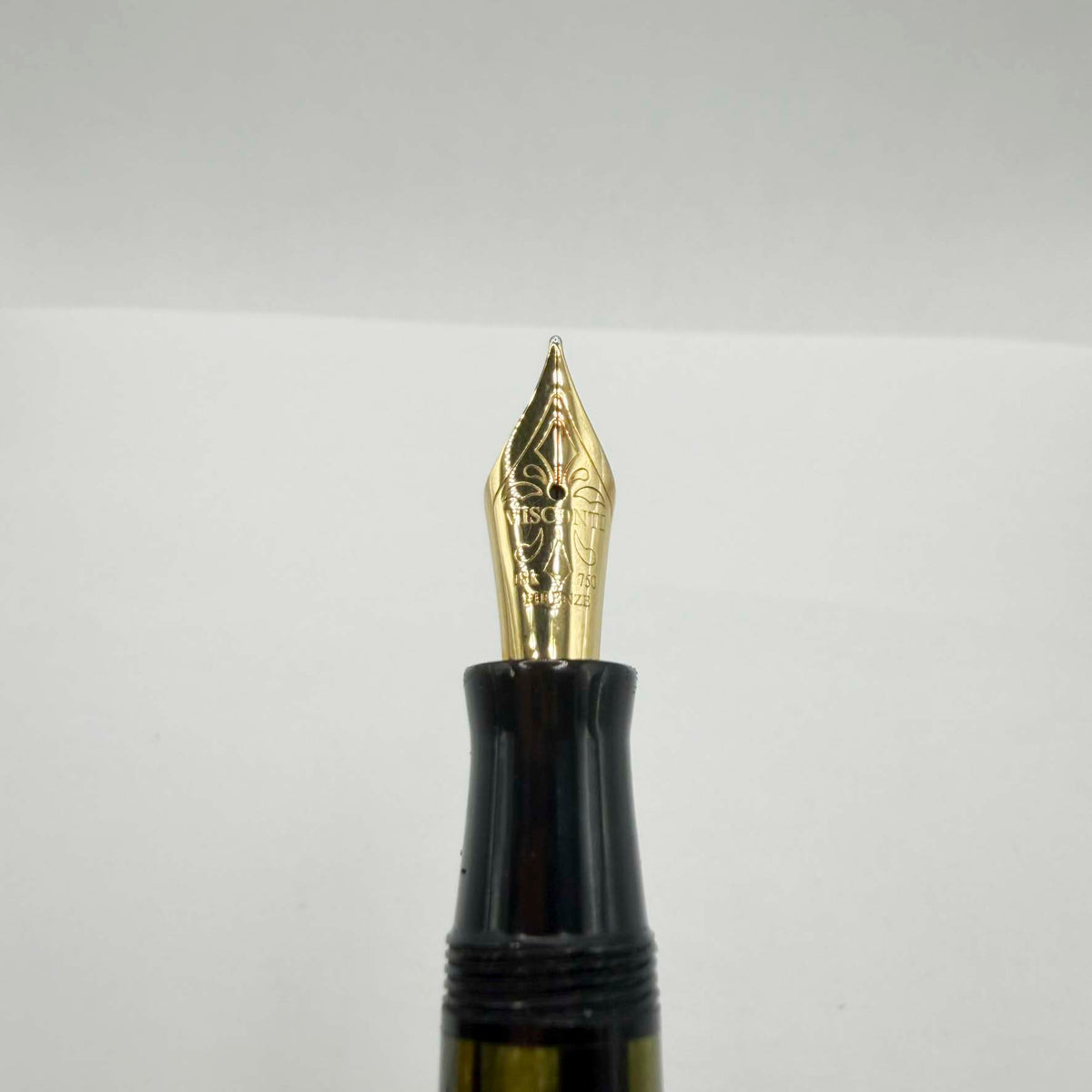 Visconti First Generation "Ragtime" Striated Green & Black Celluloid Fountain Pen (Circa 1993) - Medium 18kt Gold Nib