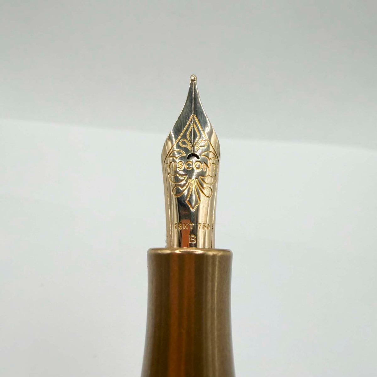 Visconti Medici il Magnifico Portoro Black Marble Limited Edition Fountain Pen - Broad 18kt Gold Nib
