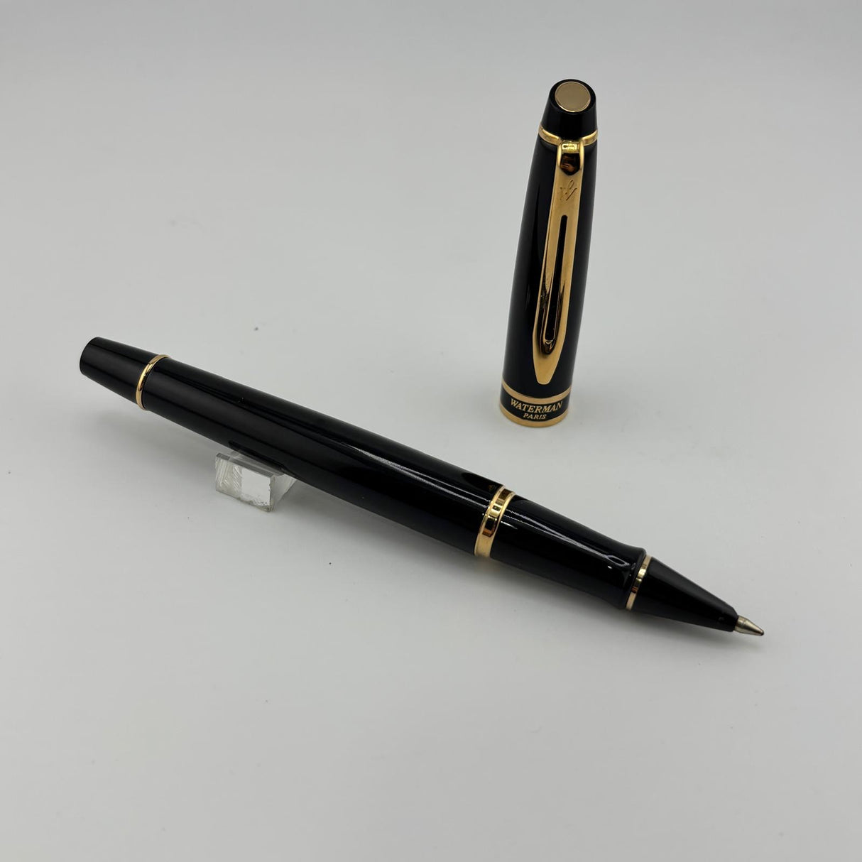 Waterman Expert Black Gold trim -Roller Ball