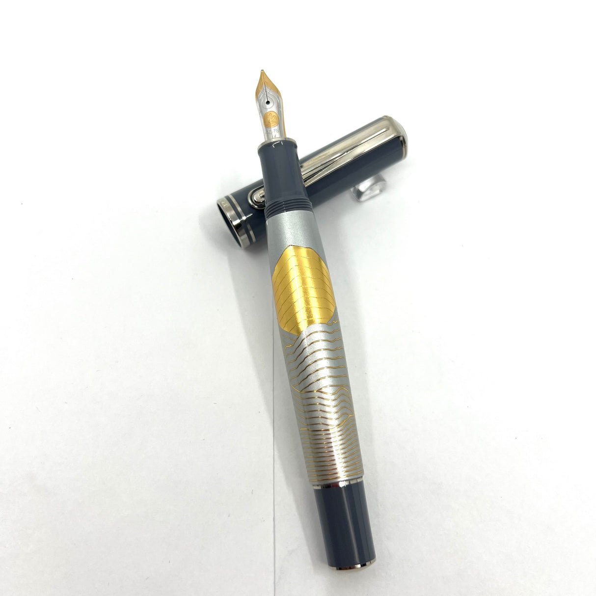 Pelikan M640 Mt. Everest Natural Beauty Fountain Pen