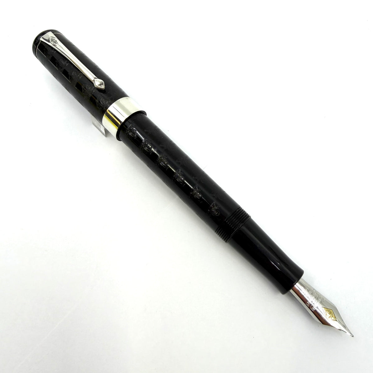 Conway Stewart Large Professional Series Lawyers "Justice is Blind" Subset Etched Limited Edition Fountain Pen - Fine 18kt Gold Nib - Rare! NOT The Learned Hand Edition