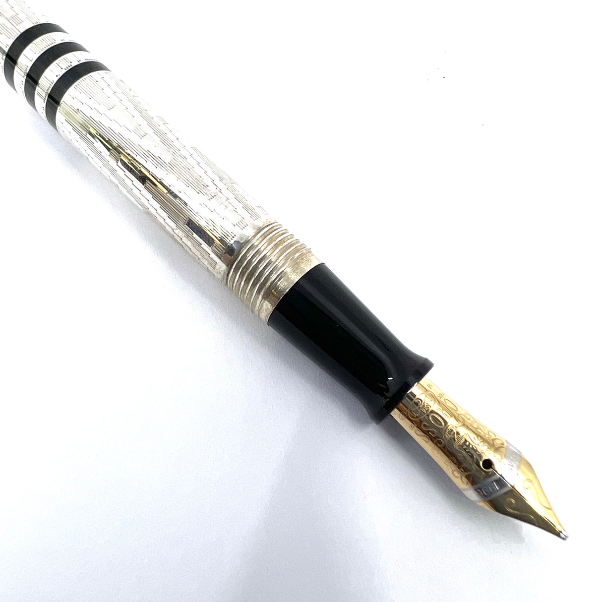 Cross 150th Anniversary Limited Edition Art Deco Sterling Silver Fountain Pen (1996)  -  Medium 18kt Gold Nib -  MINT Condition with Complete Original Packaging
