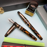 Maiora Ultra Ogiva Ti 22 Gea Mother Earth #8 Titanium Fountain Pen