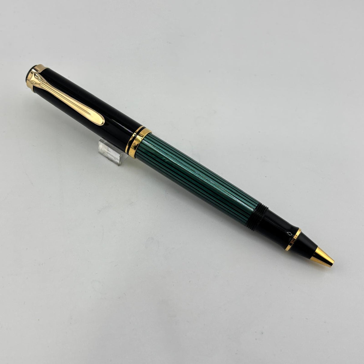 Pelikan Souveran R400 Green stripped  - Rollerball Pen