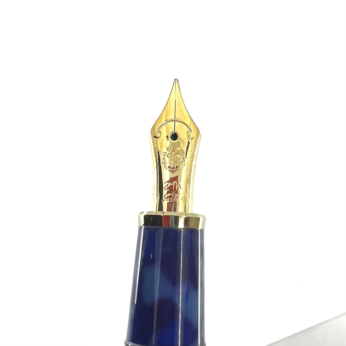 Sailor Magellan Blue on Blue Marbled Fountain Pen Special Edition! - Broad 21kt Gold Nib - RARE!
