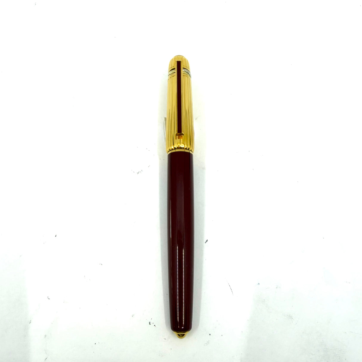 Cartier Pasha Trinity Fountain Pen - Burgundy Lacquer Barrel & Clip - Fluted Heavy 10 Microns Gold Plated Cap - Broad 18kt Gold Nib - An Icon of Cartier!