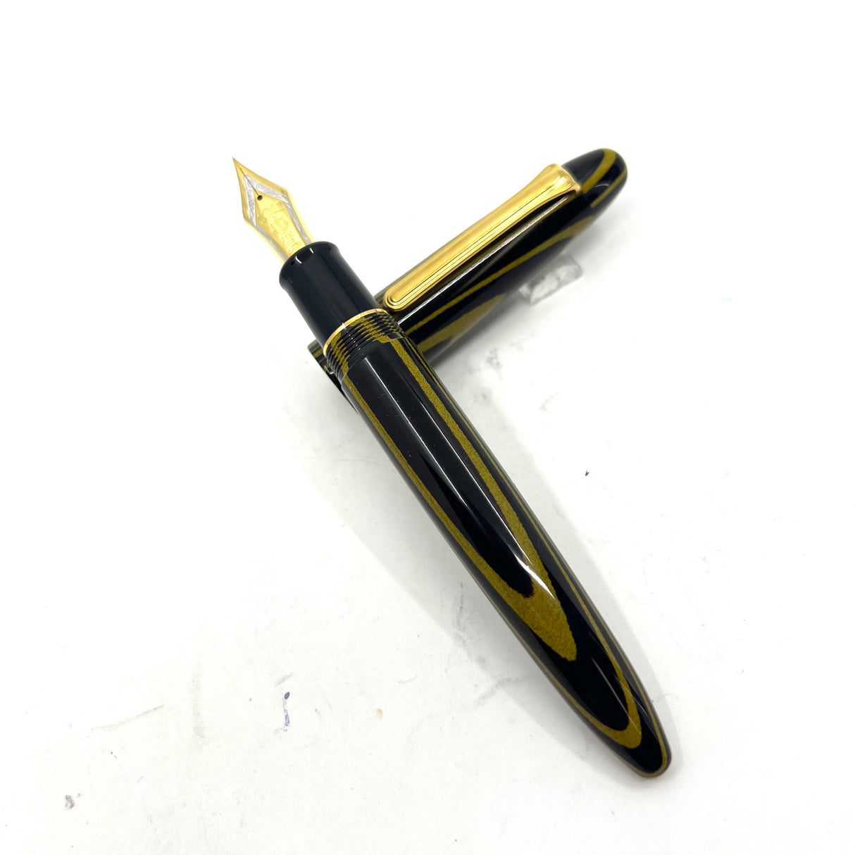 Sailor 1911 King of Pen Yellow & Black Ripple Ebonite Fountain Pen