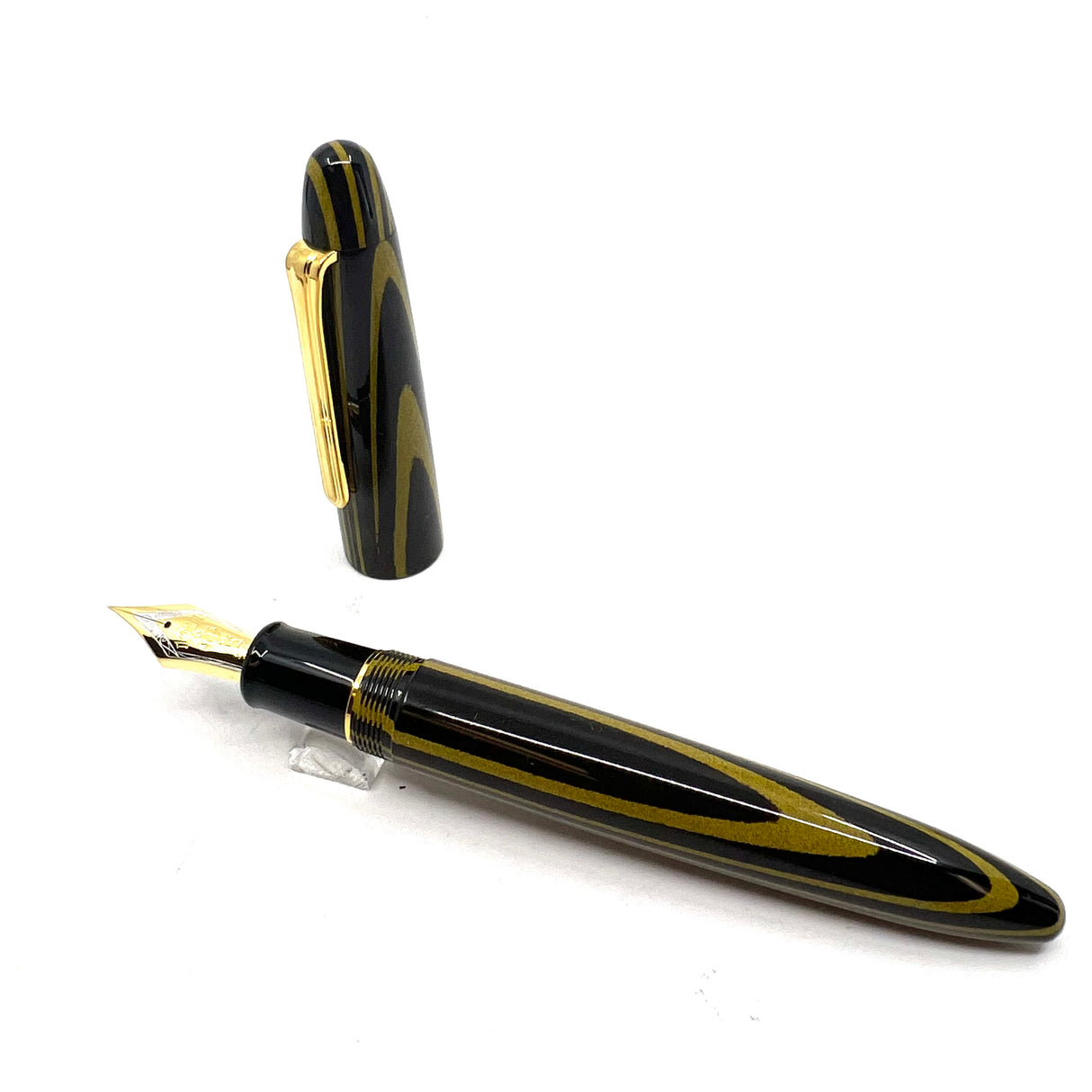 Sailor 1911 King of Pen Yellow & Black Ripple Ebonite Fountain Pen