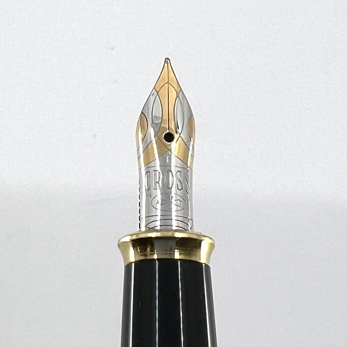Cross Townsend Blue Lapis Lazuli/ 22K Gold Dust  Fountain Pen - Circa 1998 - Fine 18kt Gold Nib