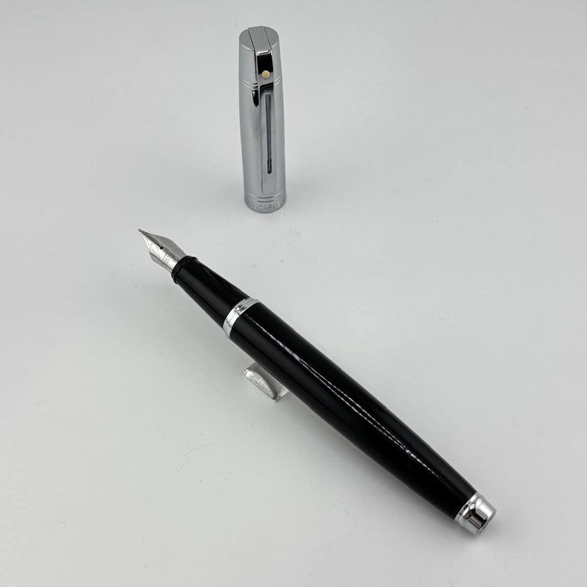 SHEAFFER 300 Chrome cap Glossy black barrel - Fountain Pen