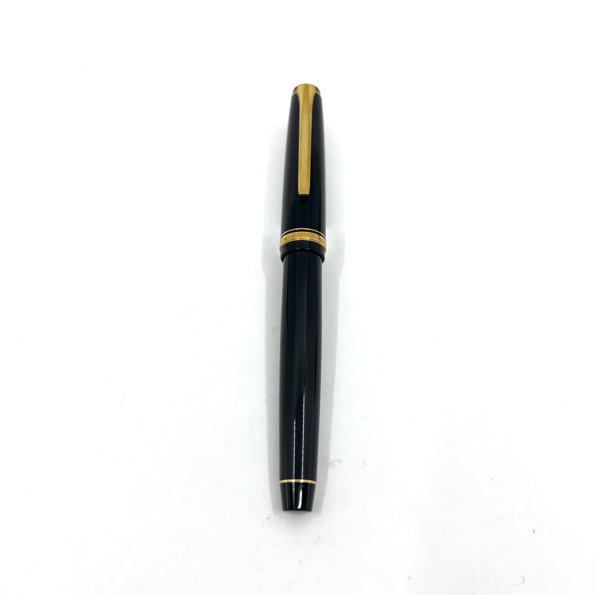Pilot-Namiki Black Resin Falcon Fountain Pen - Flexible Broad 14kt Gold Nib