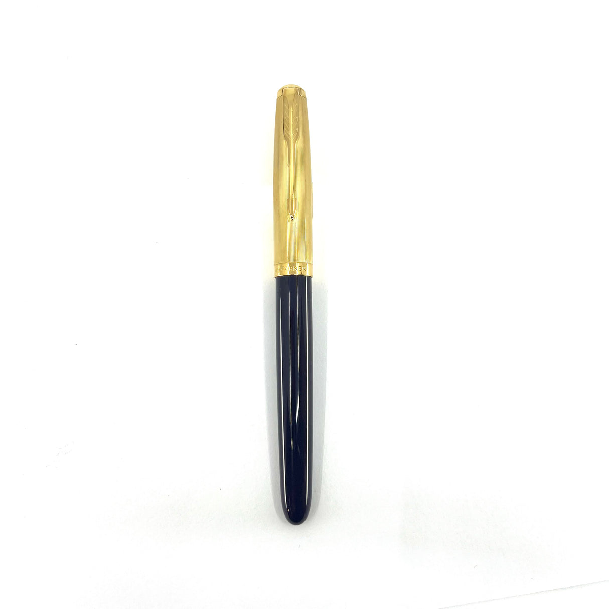 Parker 51 Deluxe Plum Fountain Pen - Gold Plated Cap - Medium 18kt Gold Nib