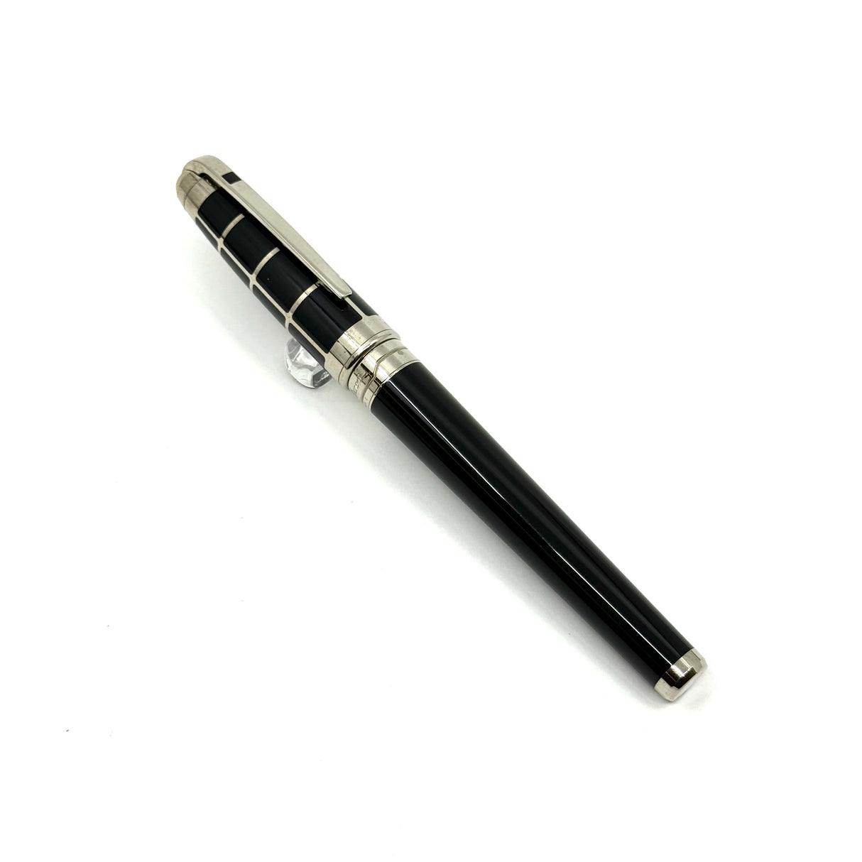 S.T. Dupont Orpheo (Largest Size) Black Laque de Chine  Fountain Pen  - Extra Fine 18kt Gold Nib