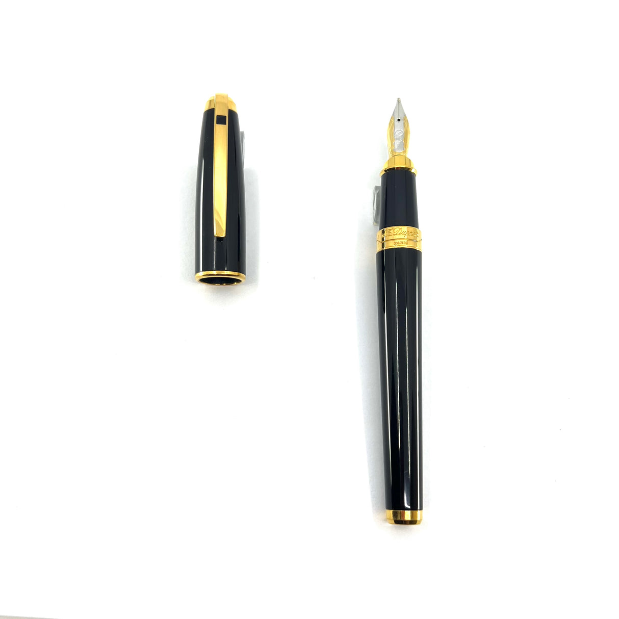 S. T. Dupont Largest Size Orpheo Black Laque de Chine  Fountain Pen  - Broad Stub 18kt Gold Nib