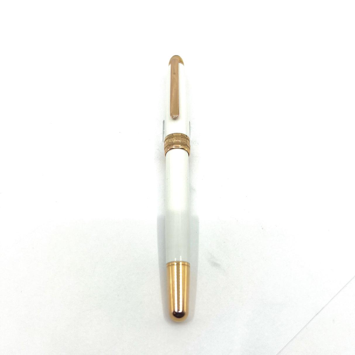 Montblanc White Solitaire Red Gold-Plated Classique Rollerball