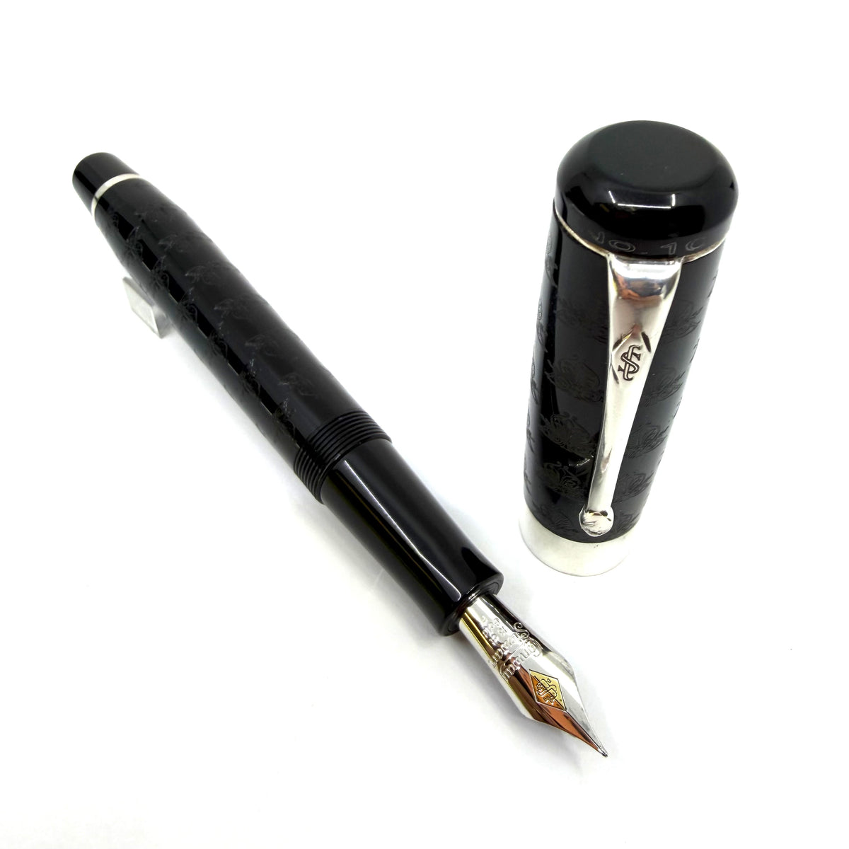Conway Stewart Large Professional Series Lawyers "Justice is Blind" Subset Etched Limited Edition Fountain Pen - Fine 18kt Gold Nib - Rare! NOT The Learned Hand Edition
