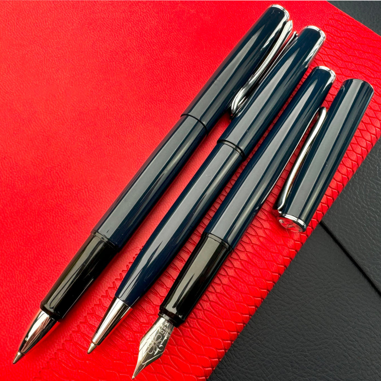 Diplomat Esteem Dark Blue collection - Ballpoint