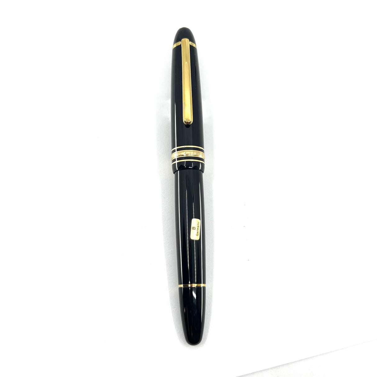 Montblanc #147 Traveler Black Resin LeGrand Meisterstuck Fountain Pen- Broad 14kt Gold Nib