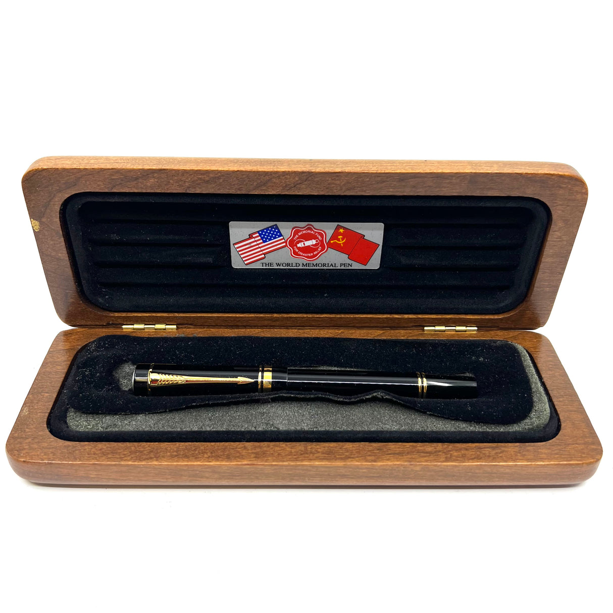 Parker Limited Edition World Memorial Duofold International Fountain Pen - Medium 18kt Gold Nib