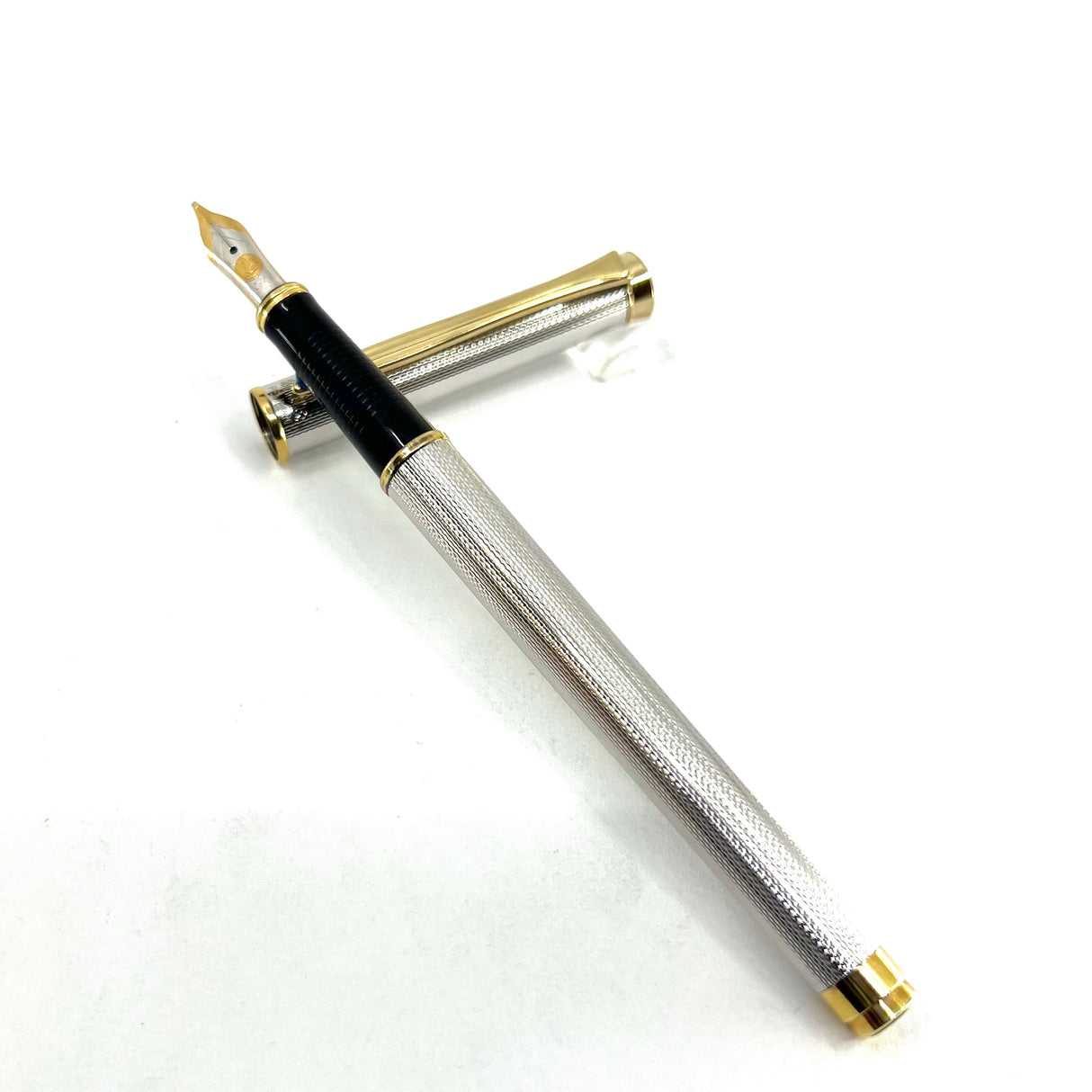 Pelikan Classic P381 Sterling Silver Barleycorn Fountain  Pen - Broad 18kt Gold Nib
