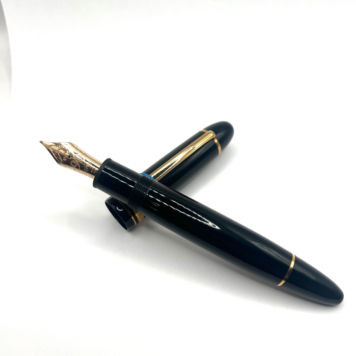 Montblanc Meisterstuck #149  90th Anniversary Fountain Pen-  Fine 18kt Gold Nib