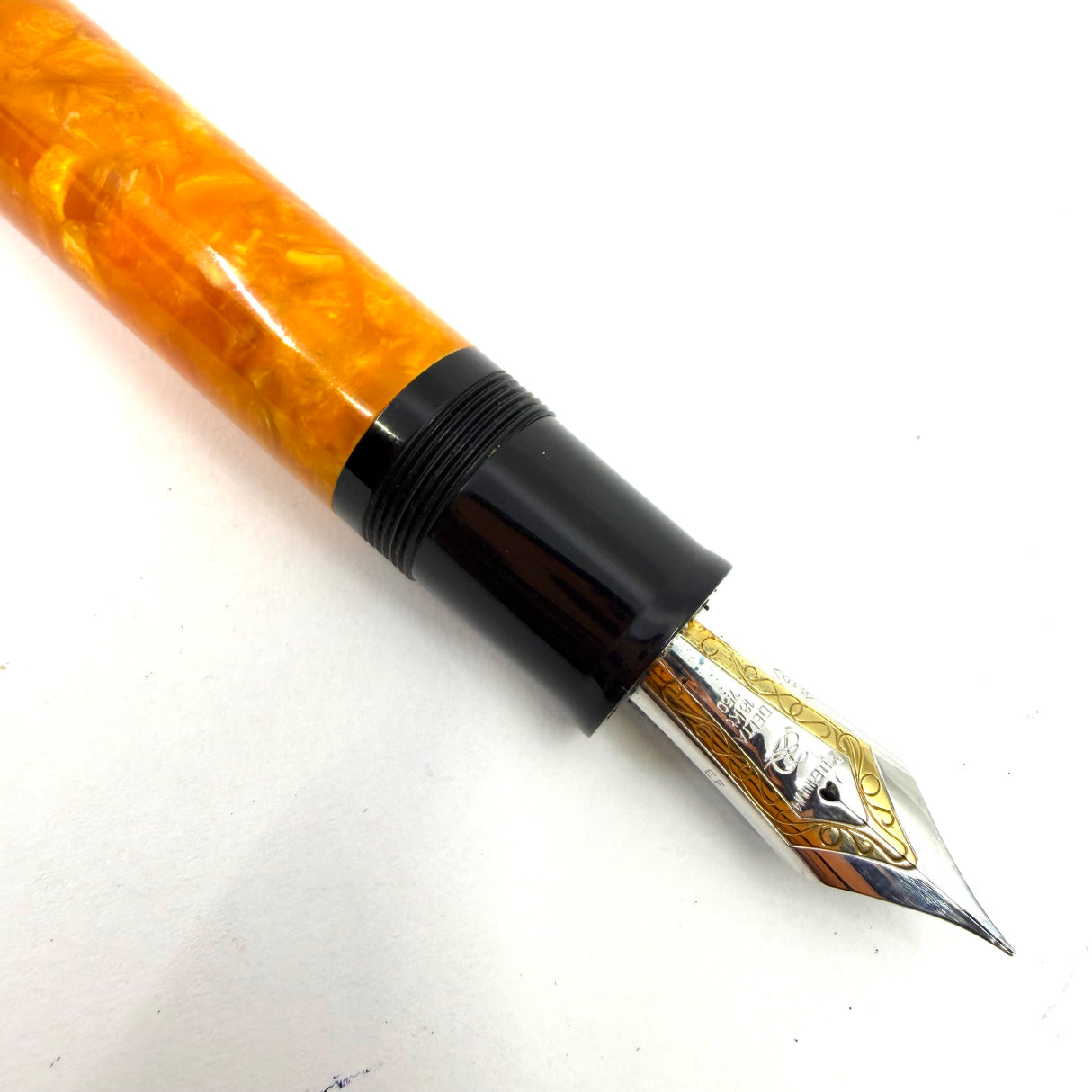 Delta - The Original Oversized DolceVita Sterling Silver Trim Fountain Pen - Extra Fine 18kt Gold Nib
