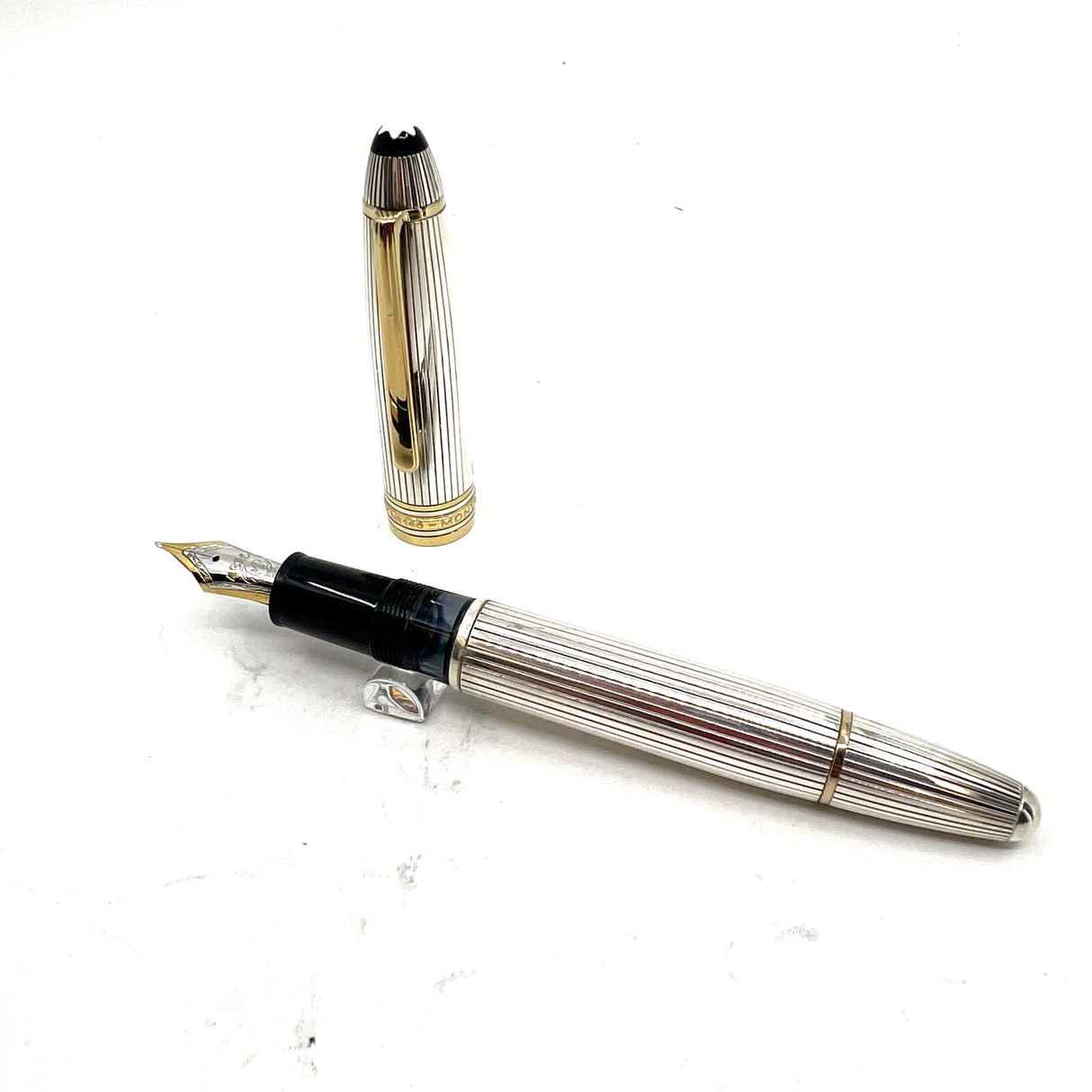 Montblanc Meisterstück Solitaire Le Grand Striped Sterling Silver #146S Fountain Pen