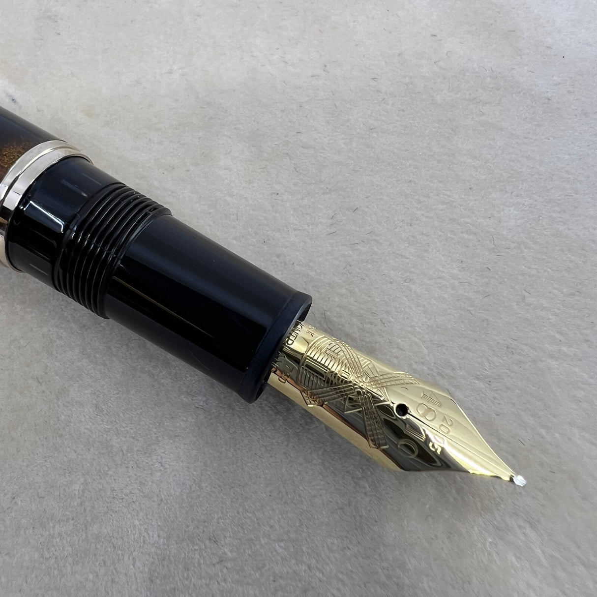 Montblanc Cervantes (Don Quixote) Writer's Limited Edition Fountain Pen - Fine 18kt Gold Nib