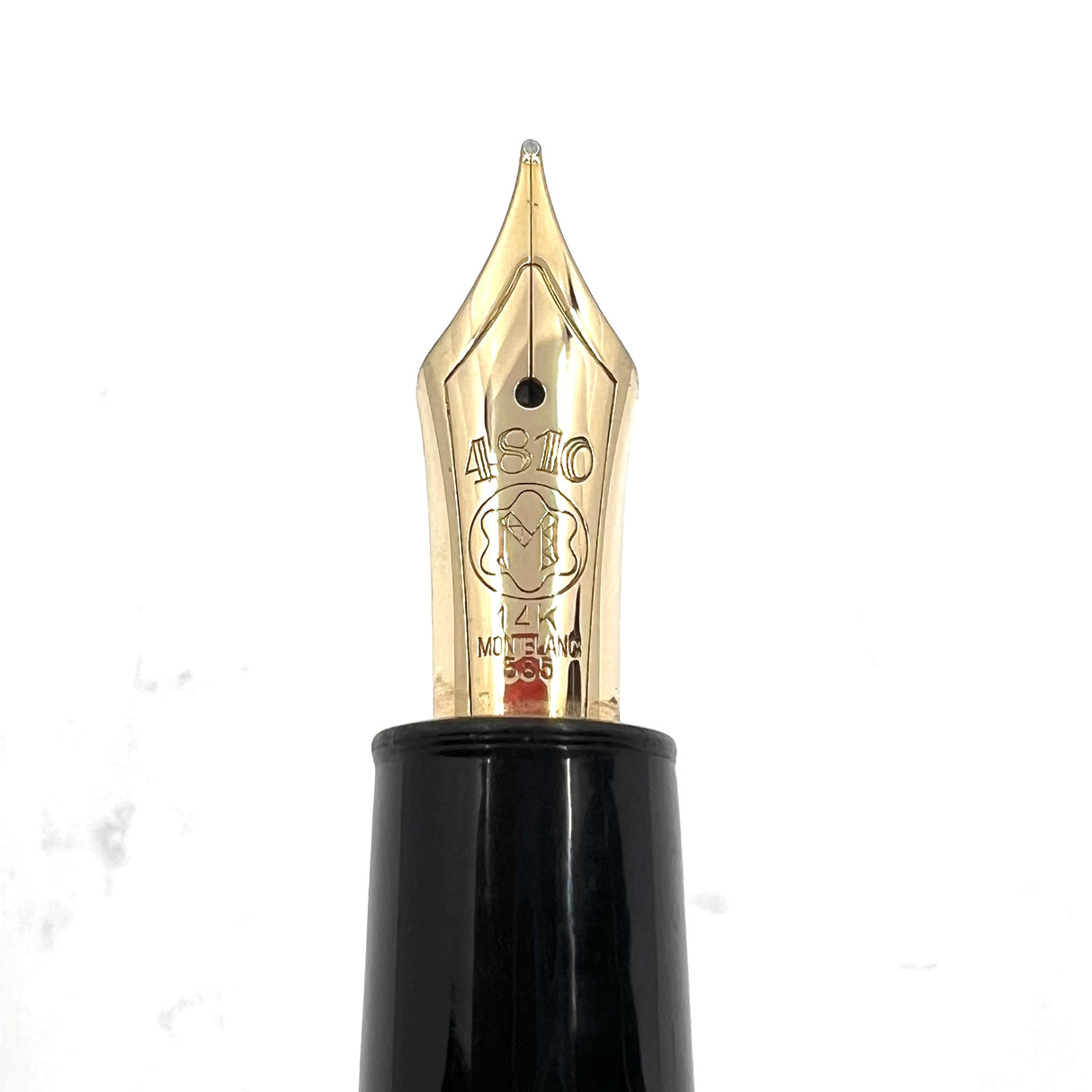 Montblanc Meisterstuck Black Resin 146 LeGrand Fountain Pen-Semi-Flex Fine 14kt Gold Nib