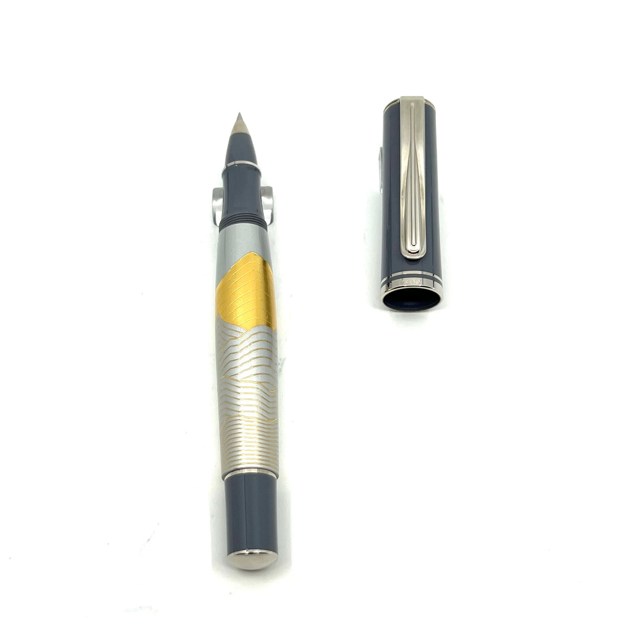 Pelikan R640 Mount Everest Natural Beauty  Rollerball
