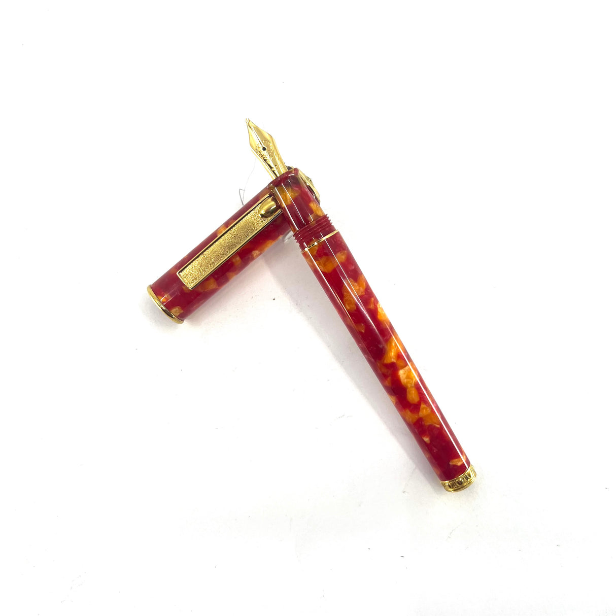 Signum (Italy) Lustrous Marbled Red & Orange  Fountain Pen - Broad 18kt Gold Nib
