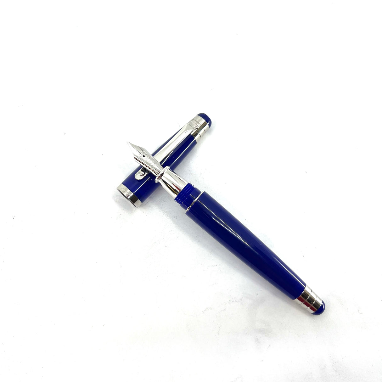 Signum (Italy) Royal Blue Fountain Pen  - Broad Stub-like 18kt Gold Nib