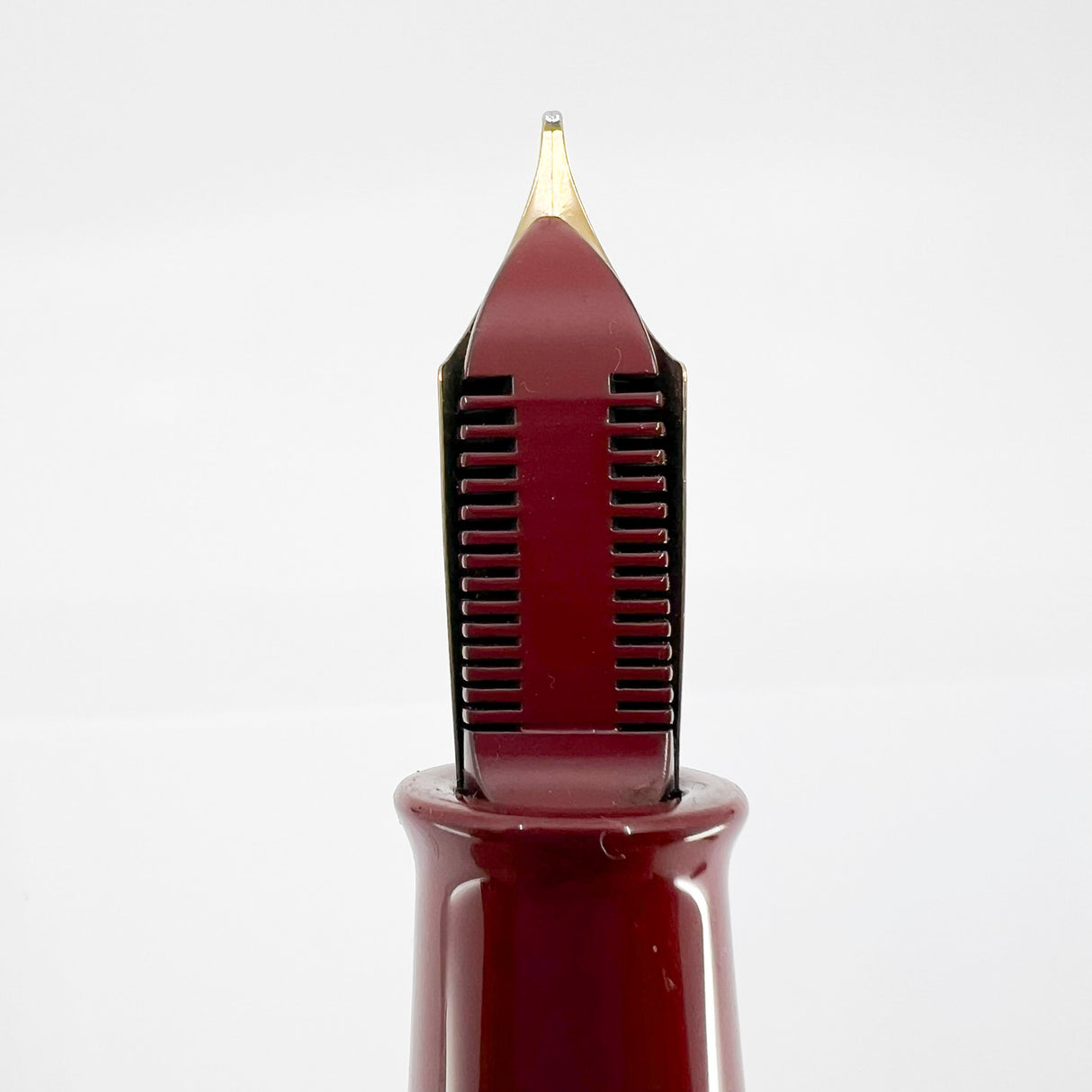 Pilot Namiki Emperor Red Urushi Fountain Pen -  Broad 21 kt Gold Nib - Circa 1996