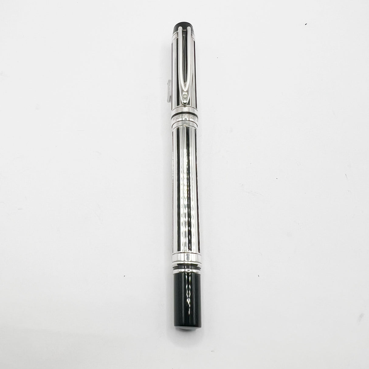 Waterman Night & Day Silver-Plated Fountain Pen - Medium 18kt Gold Nib