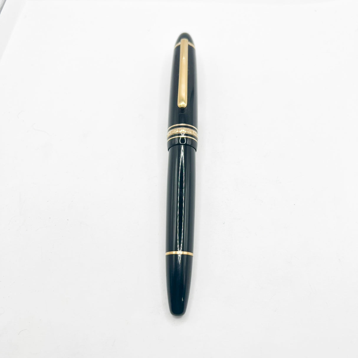 Montblanc Meisterstuck Black Resin #146 LeGrand Fountain Pen -   Semi-Flex Extra Fine 14kt Gold Nib