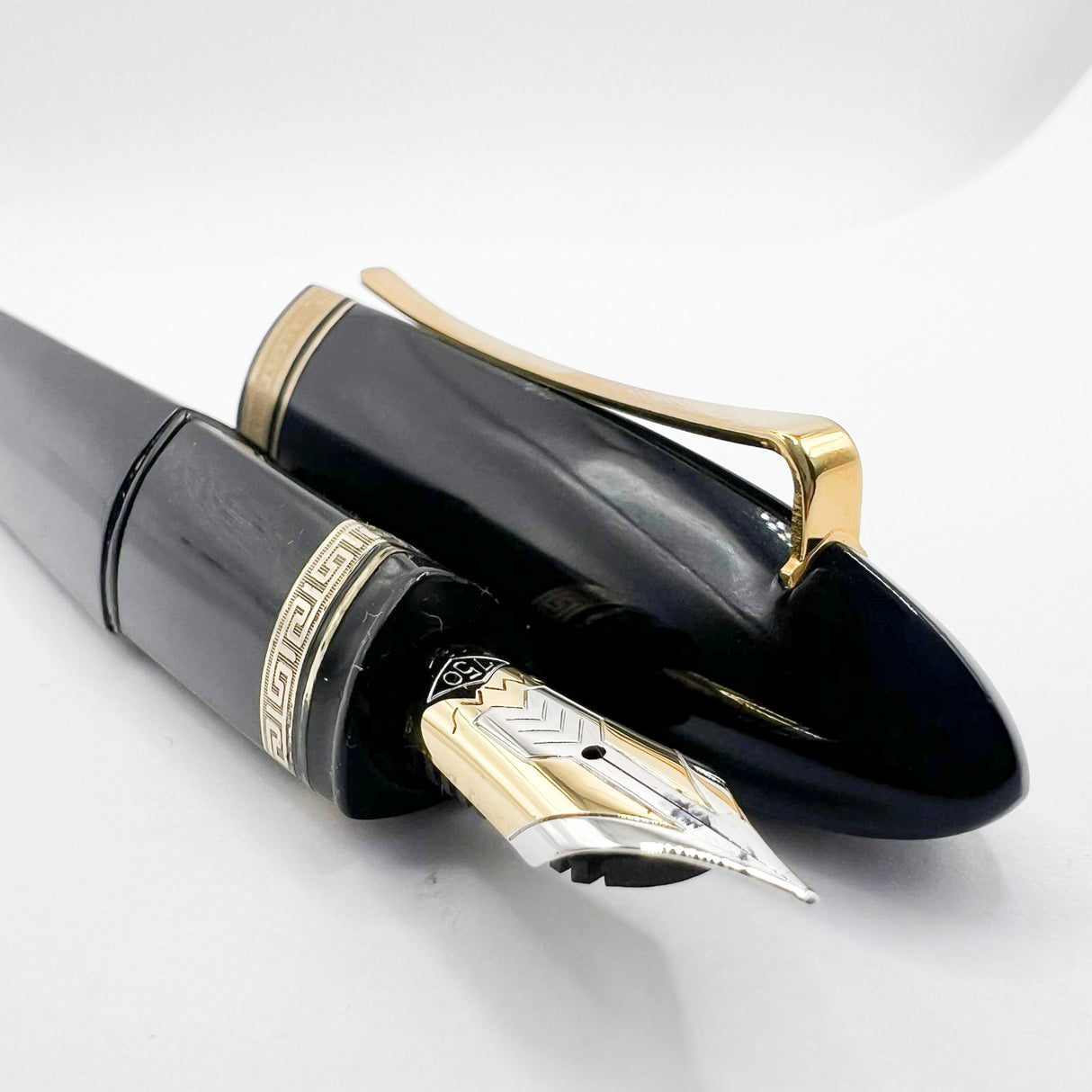 OMAS Blue/Black  #360 Oversized Triangulated Fountain Pen - Medium 18kt Gold Nib