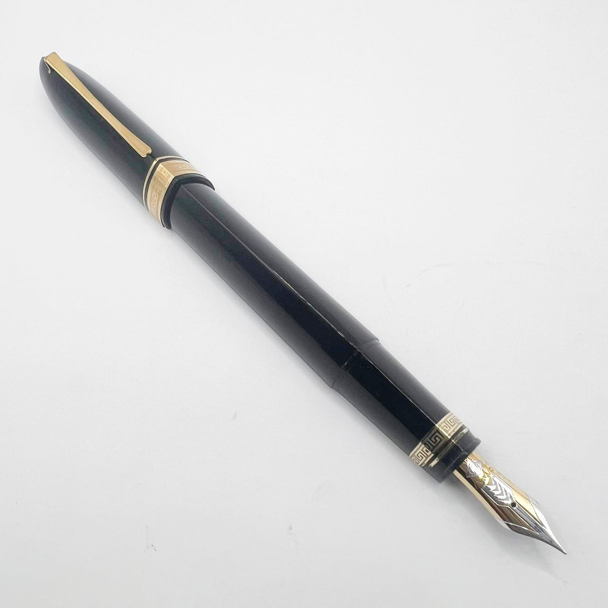 OMAS Blue/Black  #360 Oversized Triangulated Fountain Pen - Medium 18kt Gold Nib