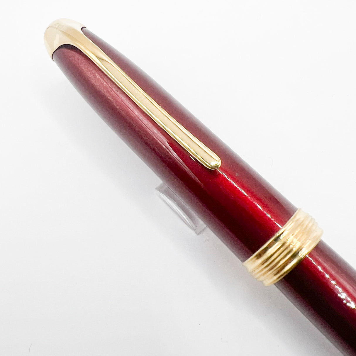Cross Pinnacle Bordeaux Lacquer Fountain Pen -  Fine 18kt Gold Nib