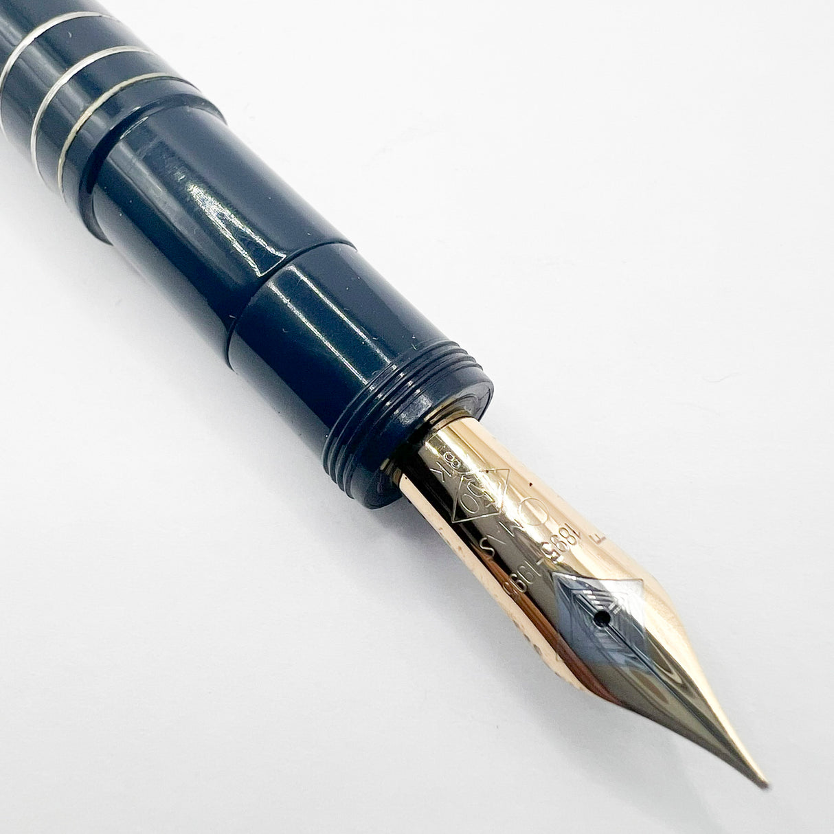 OMAS Dark Blue Marconi Limited Edition Fountain Pen  - Fine 18kt Gold Nib