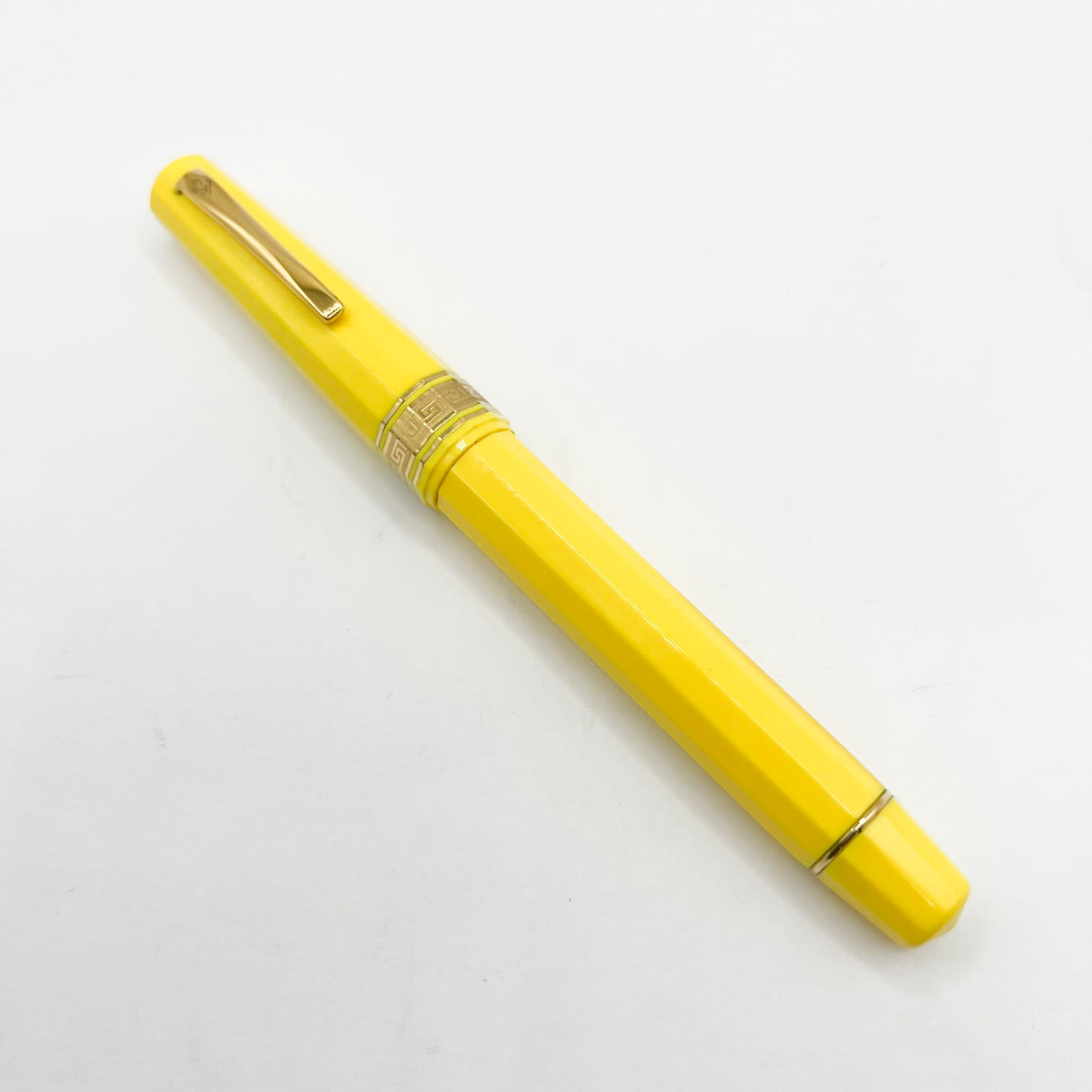 OMAS for  Ferrari/1990's -  Ferrari Yellow Facetted Paragon Fountain Pen - Medium 18kt Gold Nib