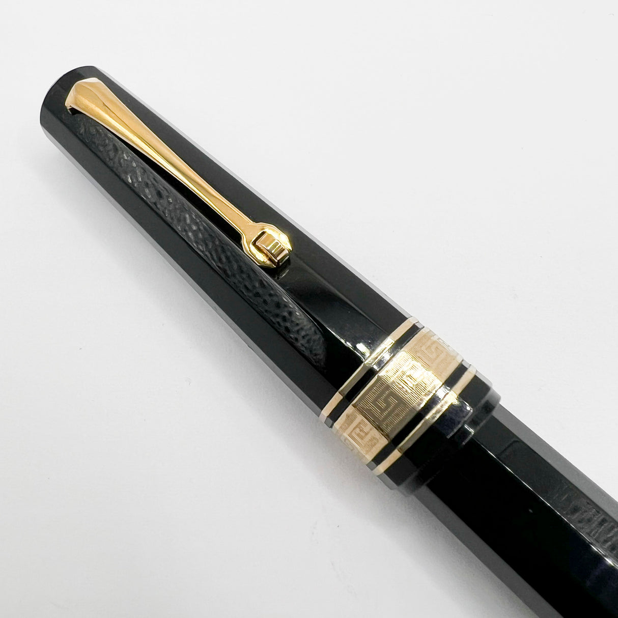 OMAS  Senior Paragon Extra - Large Facetted Black Fountain Pen - Semi-Flexible Medium 18kt Gold Nib