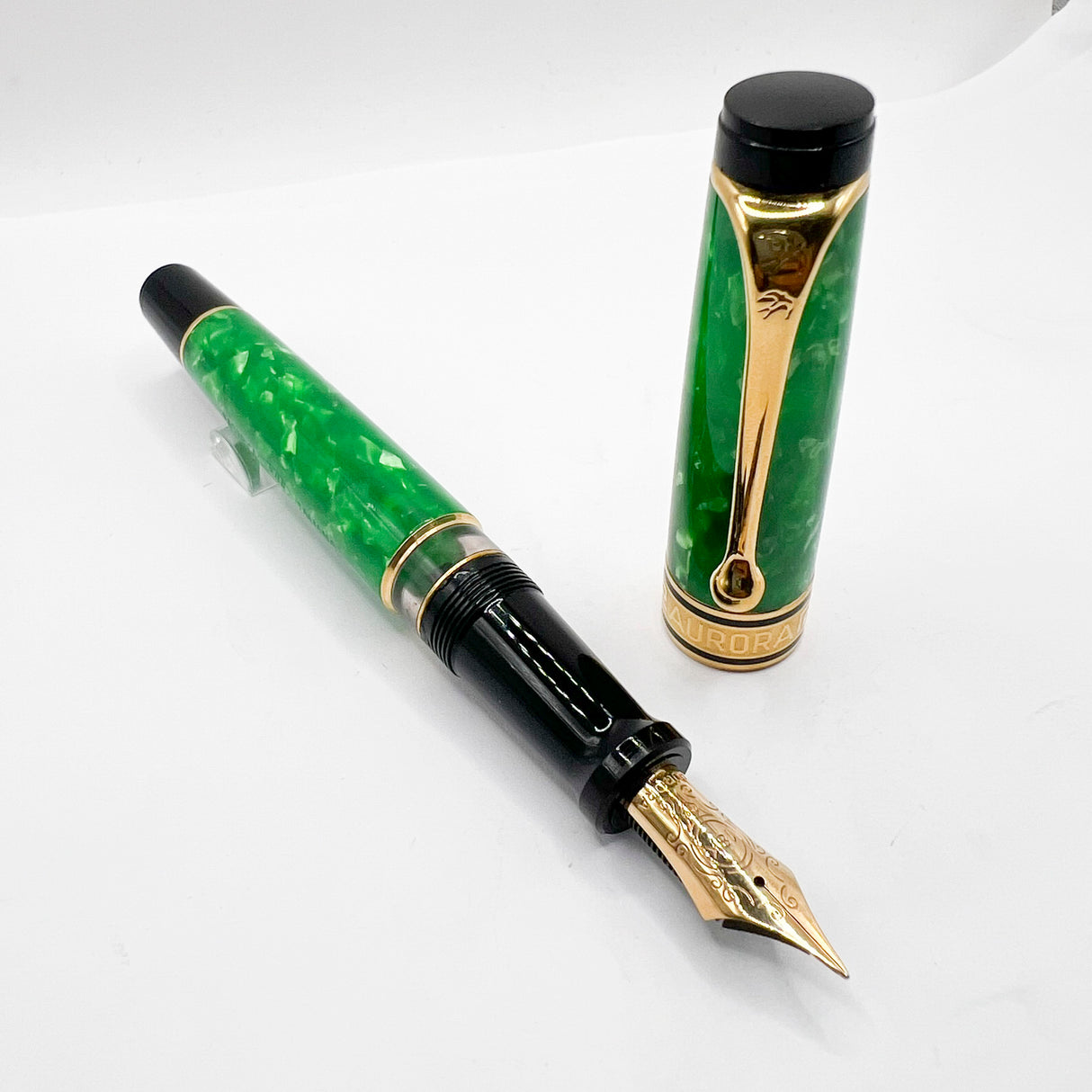 Aurora Optima Primavera Marbled Green Limited Edition Fountain Pen - Extra Fine 18kt Gold Nib