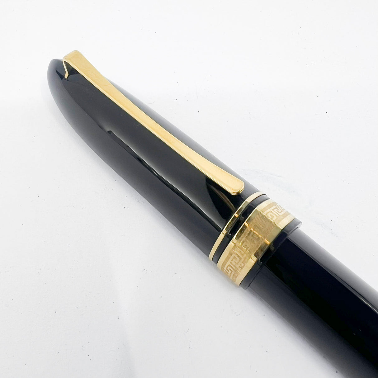 OMAS Blue/Black Overisized  #360 Triangulated Fountain Pen - Extra Fine 18kt Gold Nib