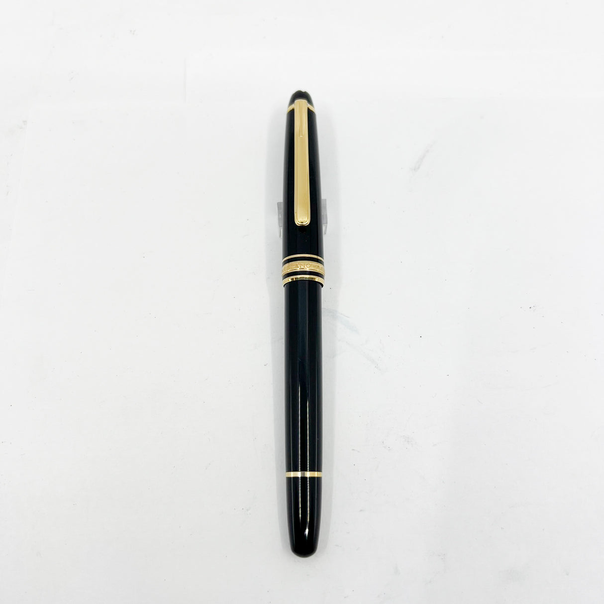 Montblanc Classique #144 Black Resin Fountain Pen - Medium 14kt Gold Nib