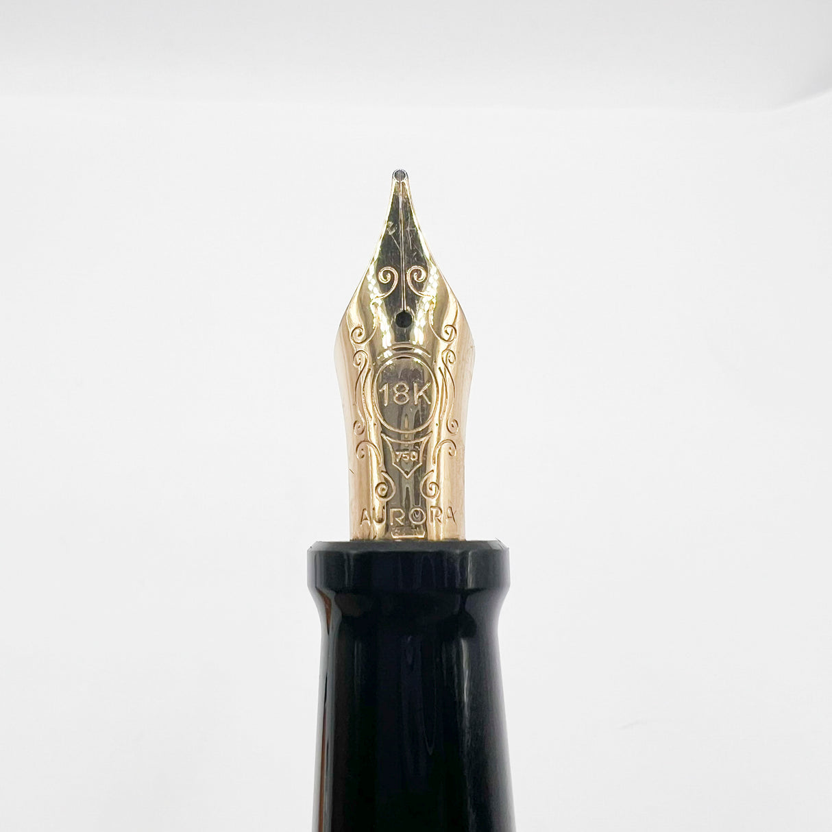 Aurora Optima Marbled Orange Sole Limited Edition Fountain  Pen  - Broad 18kt Gold Nib