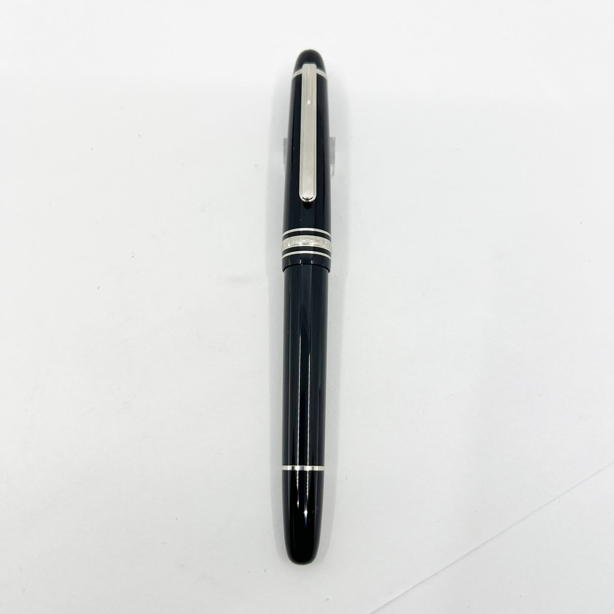 Montblanc P145 Classique Platinum Plated Trim Fountain Pen -  Medium 14kt Gold Nib